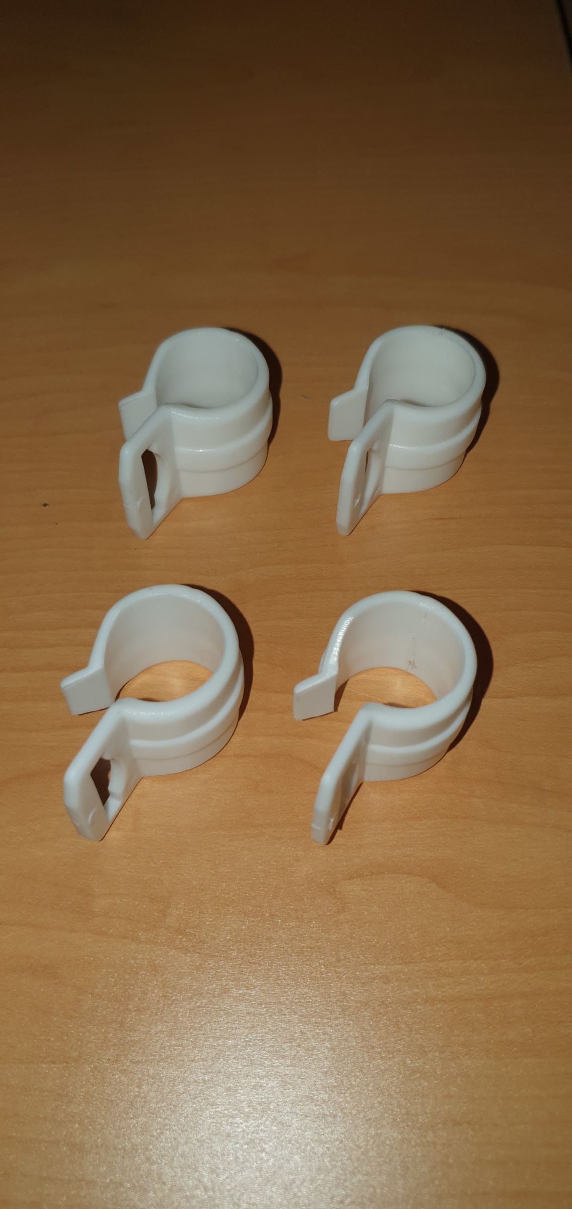 Innertent / roof lining clips